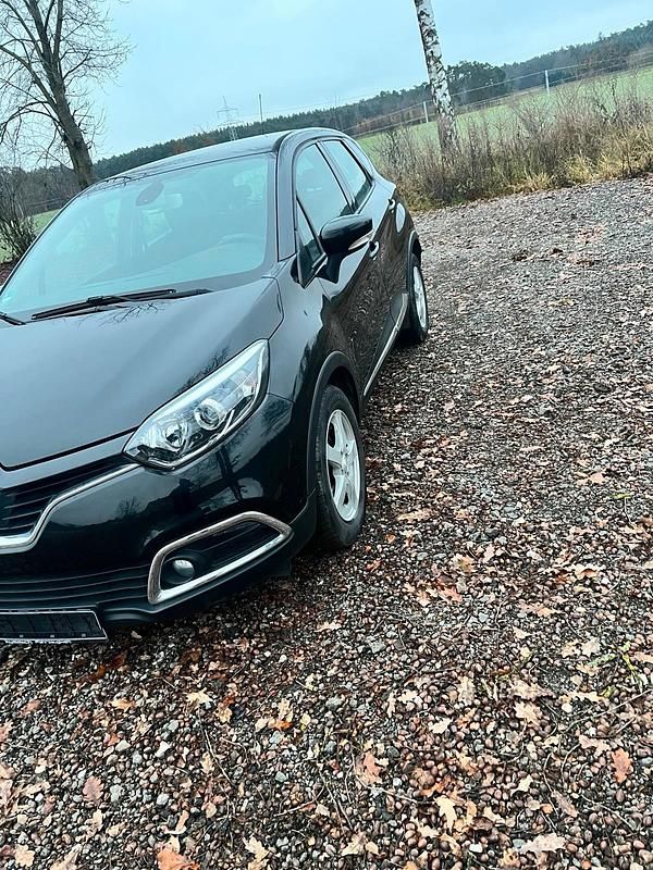 Gebraucht Renault Captur 120 PS (88 kW) 2014 Schwarz SUV