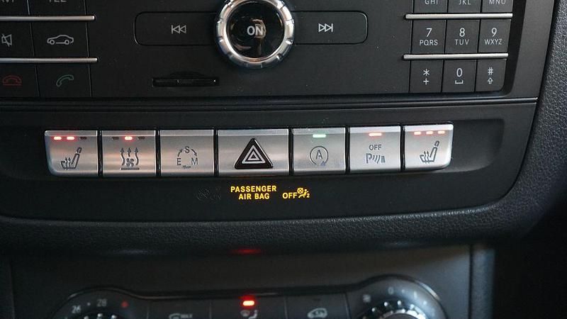 Gebraucht Mercedes B200 Urban 136 PS (100 kW) 2015 Silber Van / Kleinbus