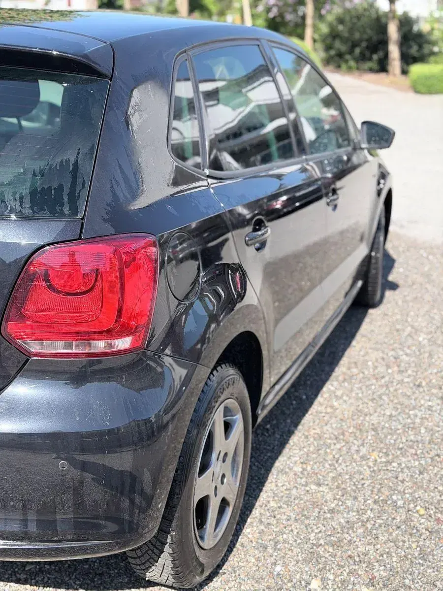 Gebraucht VW Polo Match 90 PS (66 kW) 2012 Schwarz Kleinwagen