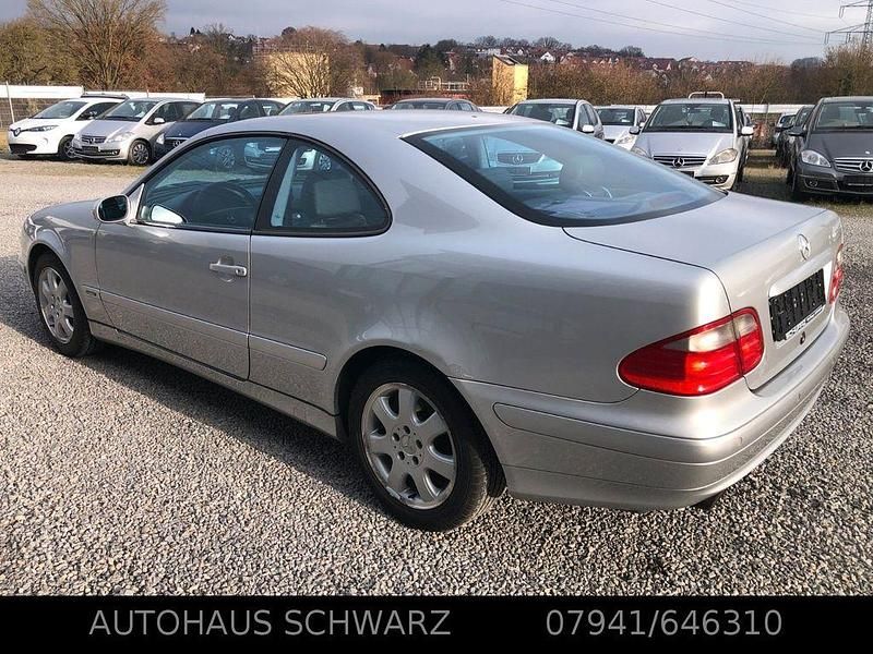 Gebraucht Mercedes CLK230 Avantgarde 193 PS (141 kW) 1999 Silber Coupé