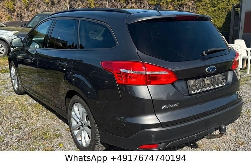 Gebraucht Ford Focus Business Edition 120 PS (88 kW) 2017 Grau Kombi