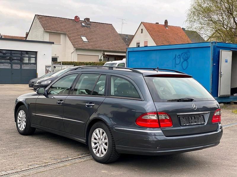 Gebraucht Mercedes 220 170 PS (125 kW) 2008 Grau Kombi