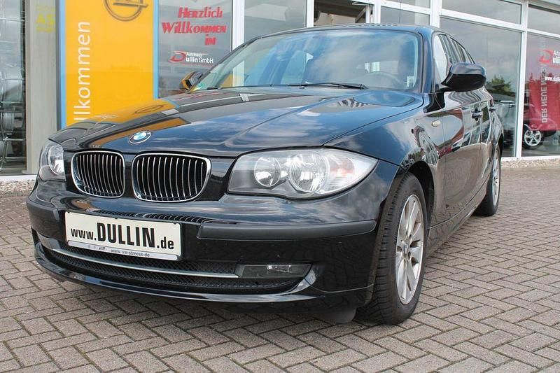 Schwarz Gebraucht 2011 BMW 116 Kleinwagen | 2.995 € (Superpreis) - Bild 1/4