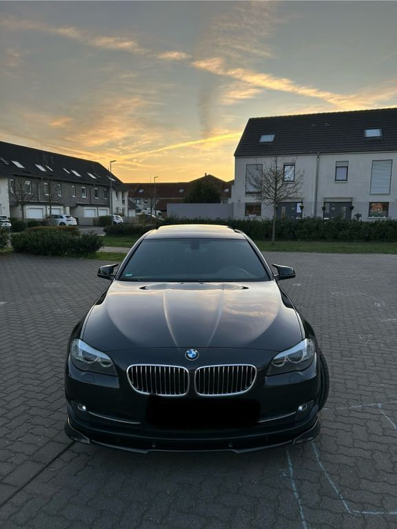 Schwarz Gebraucht 2013 BMW 525 Sport Line Limousine | 14.000 € (Fairer Preis) - Bild 1/4