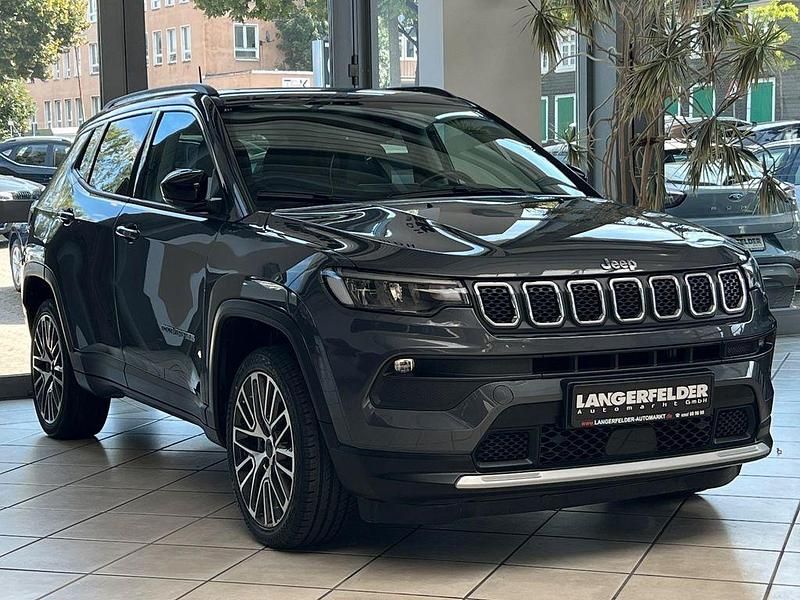 Grigio moda graphite grey metallic grigio moda graphite grey metallic Gebraucht 2023 Jeep Compass Limited SUV | 26.999 € (Fairer Preis) - Bild 1/4