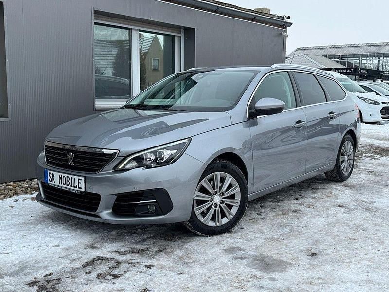 Gebraucht Peugeot 308 SW Allure 131 PS (96 kW) 2021 Grau Kombi