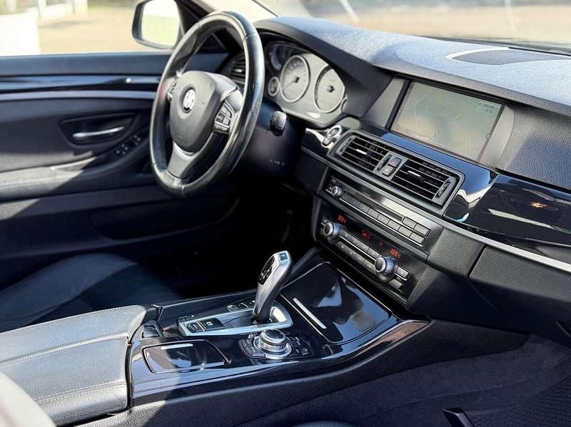 Gebraucht BMW 525 218 PS (160 kW) 2013 Black sapphire metallic Limousine