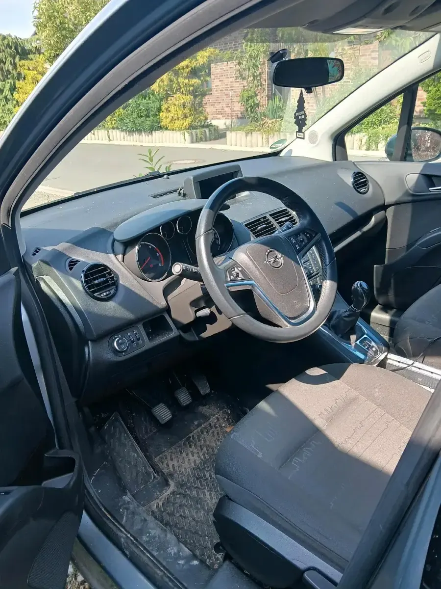 Gebraucht Opel Meriva Eco 95 PS (69 kW) 2012 Silber Van / Kleinbus