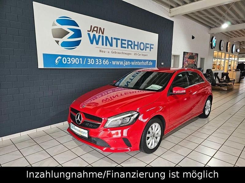 Rot Gebraucht 2018 Mercedes A180 Limousine | 16.999 € (Fairer Preis) - Bild 1/4
