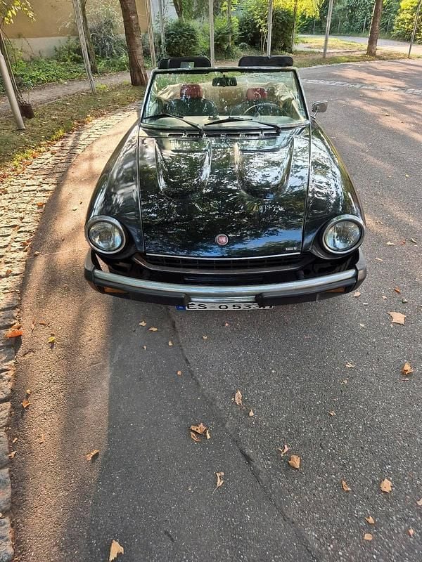 Schwarz Gebraucht 1976 Fiat 124 Cabrio | 12.250 € - Bild 1/4