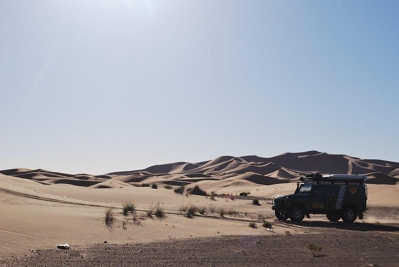 Grün Gebraucht 2008 Land Rover Defender SUV | 21.500 € - Bild 1/4