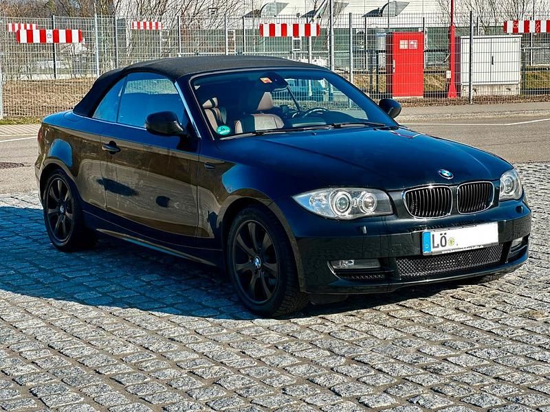 Gebraucht BMW 123 Cabriolet 204 PS (150 kW) 2009 Schwarz Cabrio