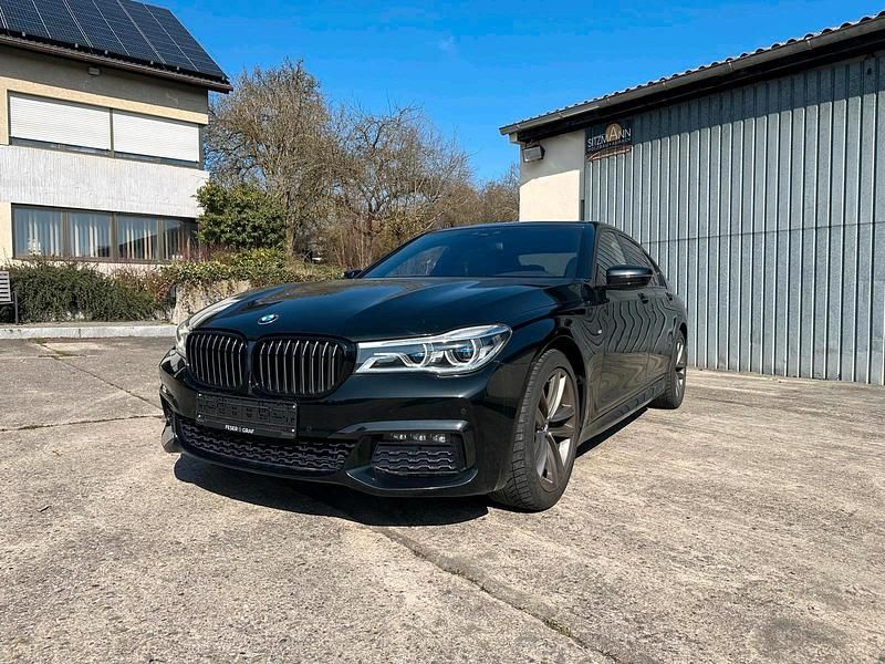 Gebraucht BMW 730 265 PS (194 kW) 2017 Schwarz Limousine