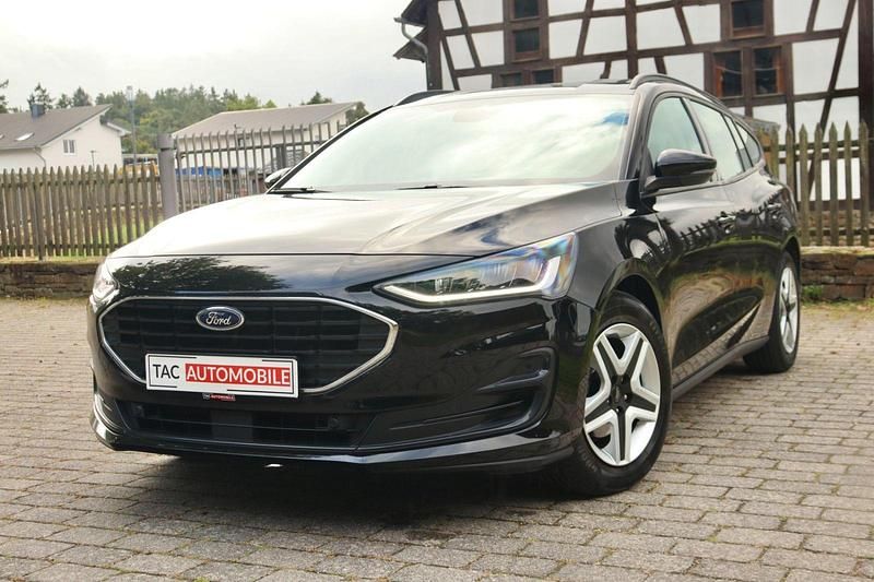 Agate black Gebraucht 2023 Ford Focus Cool & Connect Kombi | 16.980 € (Guter Preis) - Bild 1/4