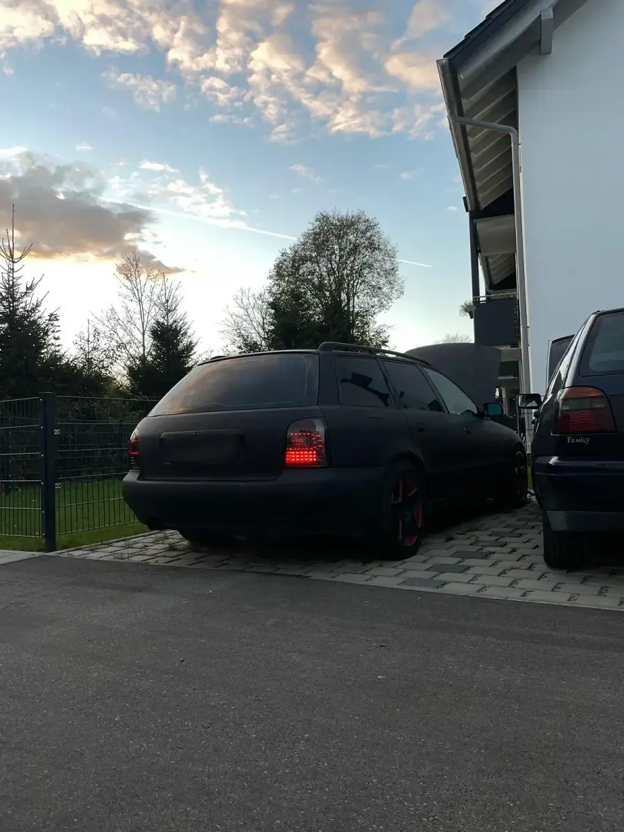Gebraucht Audi A4 150 PS (110 kW) 1997 Schwarz Kombi