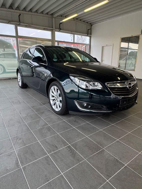 Gebraucht Opel Insignia Innovation 170 PS (125 kW) 2017 Smaragd gruen (mi) Kombi