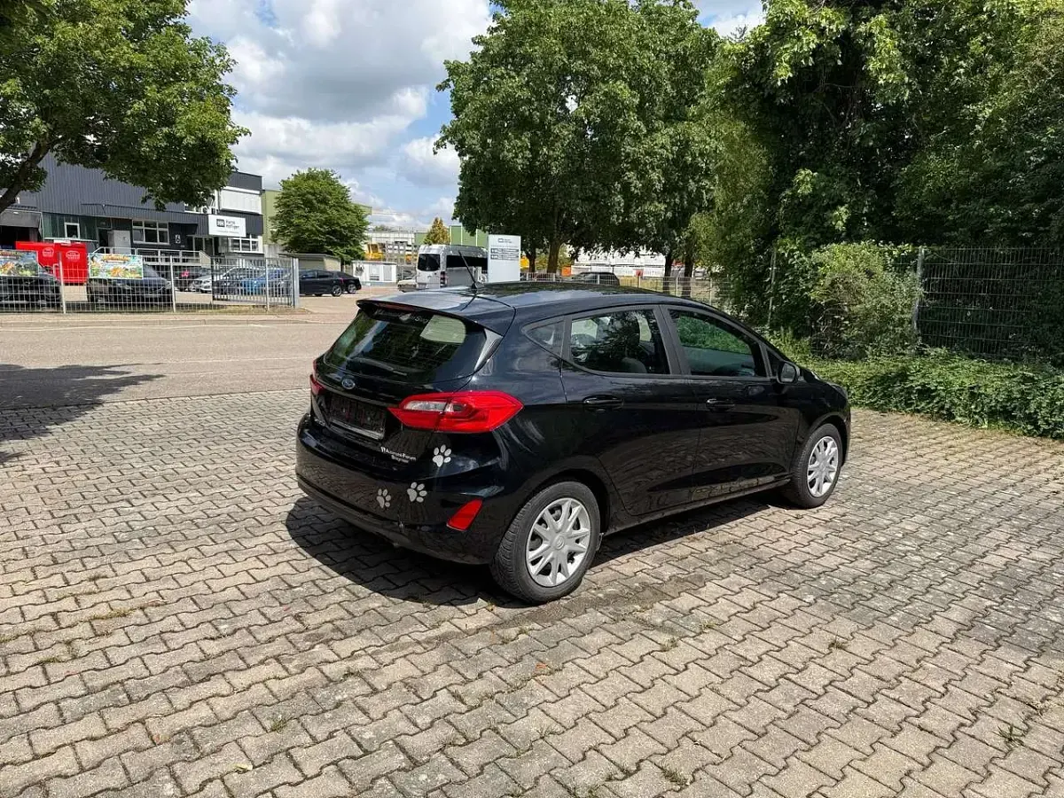 Gebraucht Ford Fiesta Trend 86 PS (63 kW) 2019 Iridiumschwarz metallic Kleinwagen