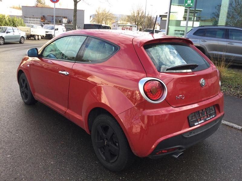 Gebraucht Alfa Romeo MiTo 105 PS (77 kW) 2015 Rot Kleinwagen