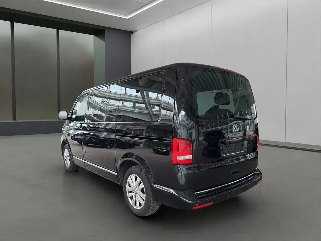 Gebraucht VW Multivan Comfortline 179 PS (131 kW) 2014 Schwarz Van / Kleinbus