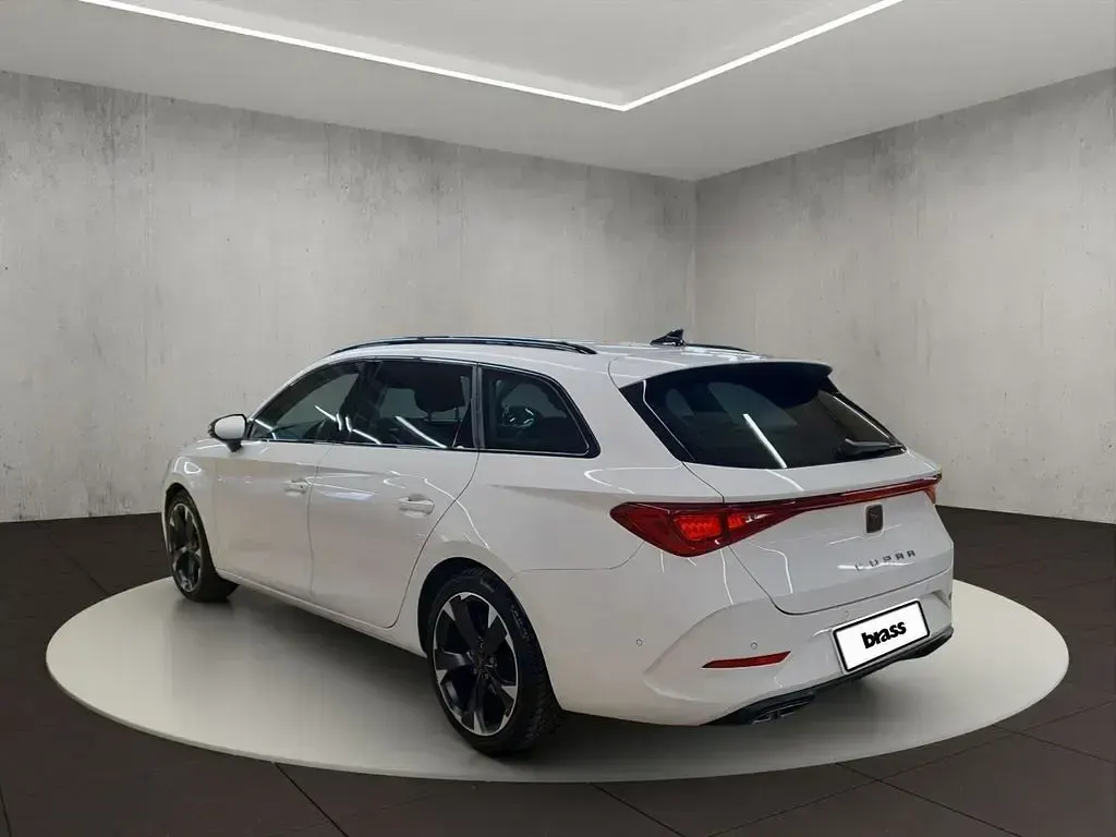 Gebraucht Cupra Leon Basis 150 PS (110 kW) 2024 Weiß Limousine