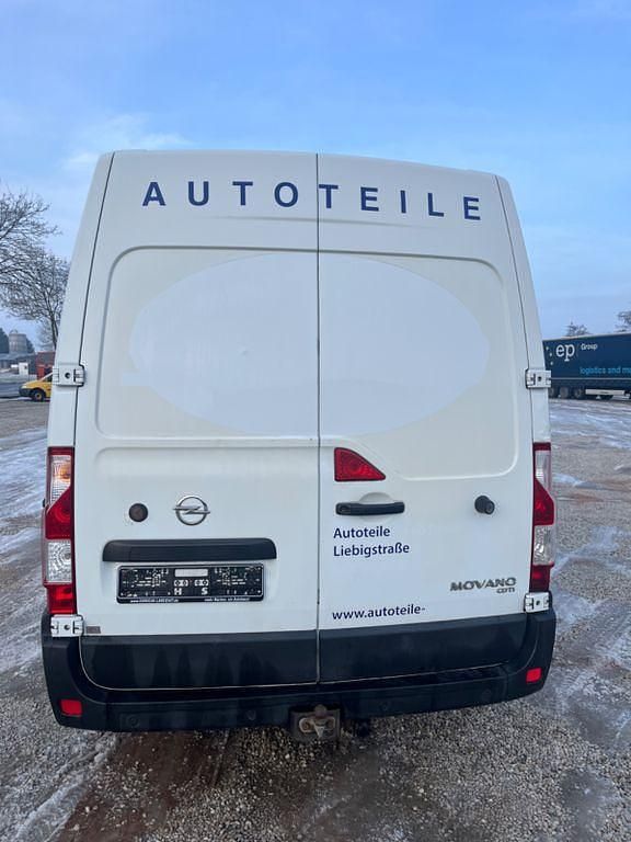 Gebraucht Opel Movano 131 PS (96 kW) 2018 Weiß Van / Kleinbus