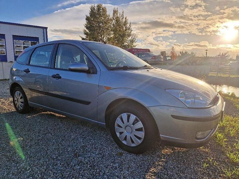 Gebraucht Ford Focus Viva 116 PS (85 kW) 2004 Silber Limousine