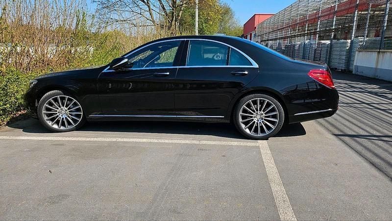 Schwarz Gebraucht 2015 Mercedes S350 Limousine | 44.500 € - Bild 1/4