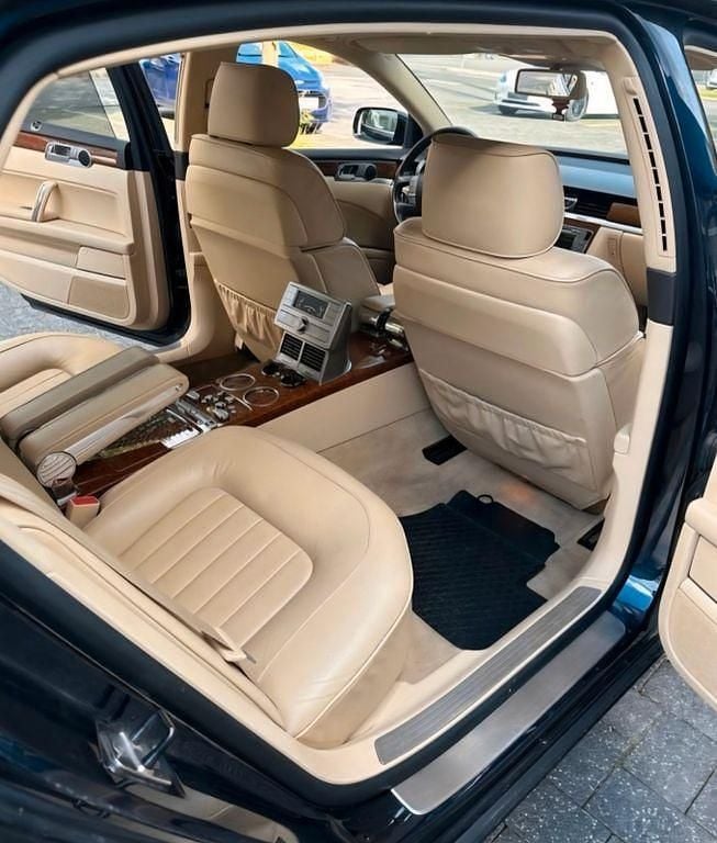 Second-hand VW Phaeton 239 CP (175 kW) 2013 Albastru Berlinǎ