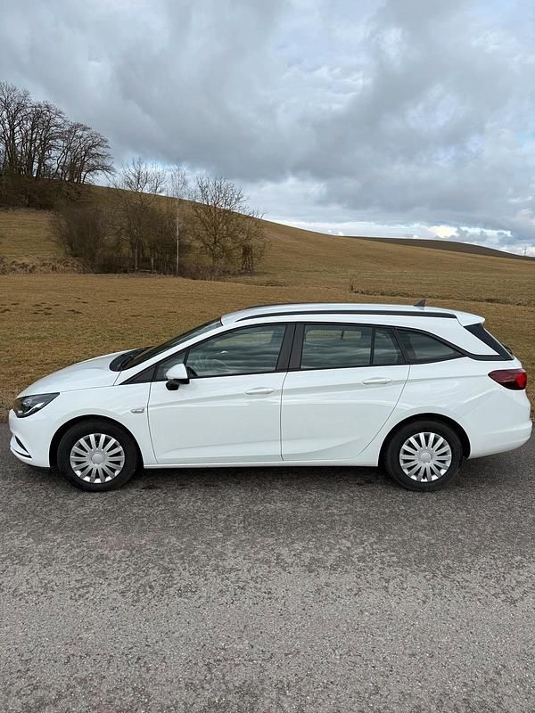 Gebraucht Opel Astra 110 PS (80 kW) 2018 Weiß Kombi