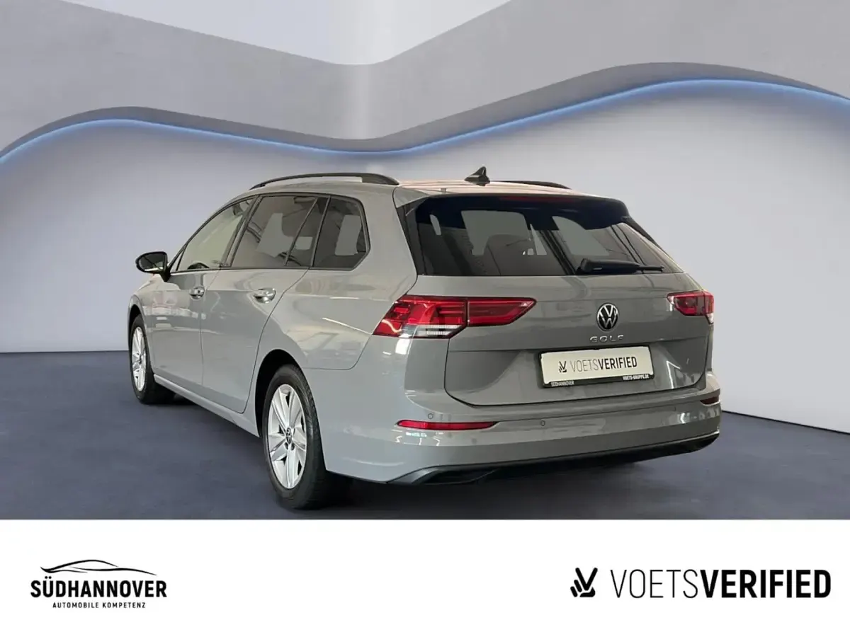 Gebraucht VW Golf VII Life 150 PS (110 kW) 2021 Grau Kleinwagen