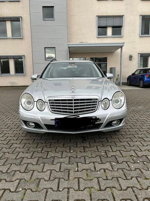 Gebraucht Mercedes E220 Avantgarde 170 PS (125 kW) 2007 Kombi