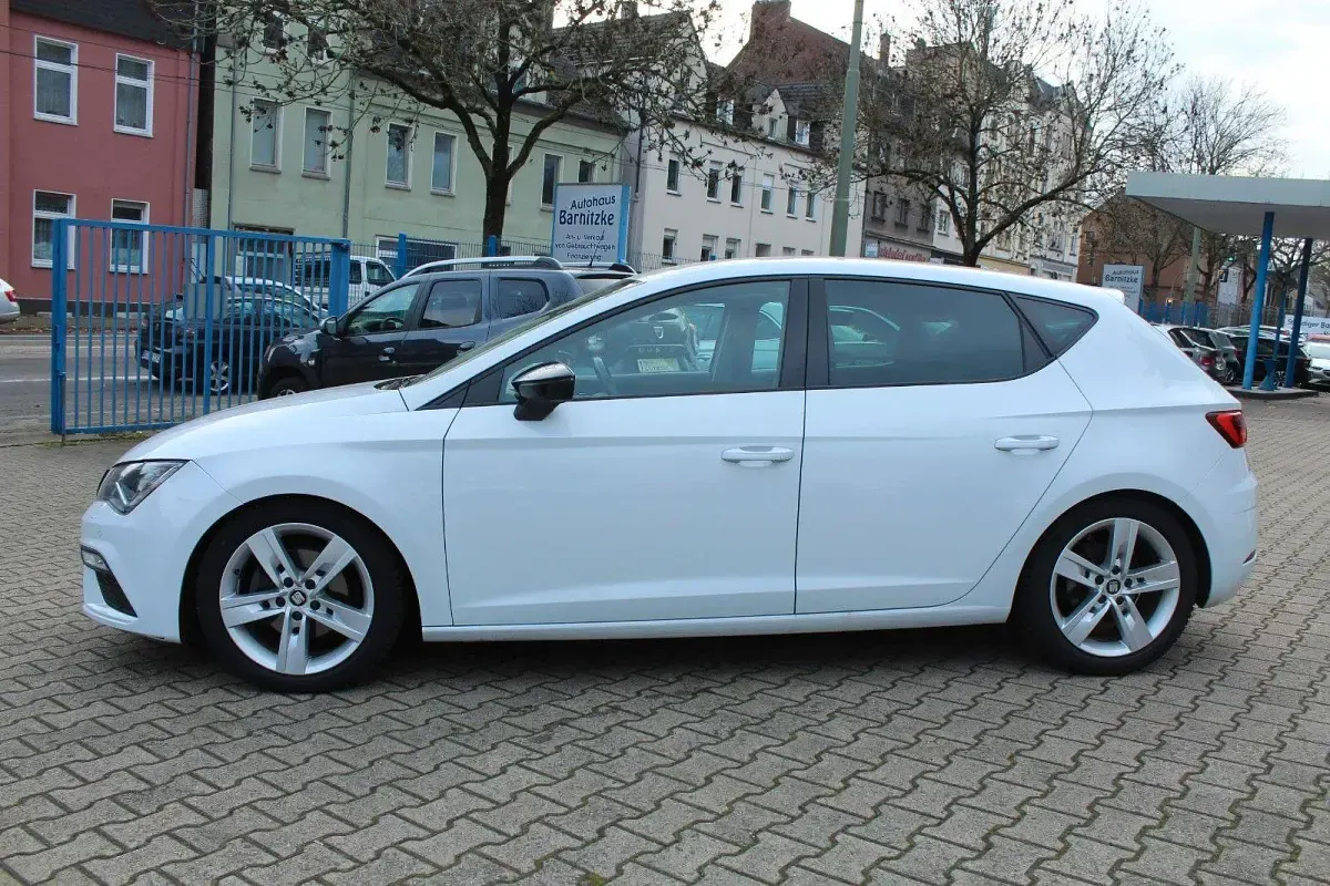 Gebraucht Seat Leon Beats 150 PS (110 kW) 2018 Weiß Limousine