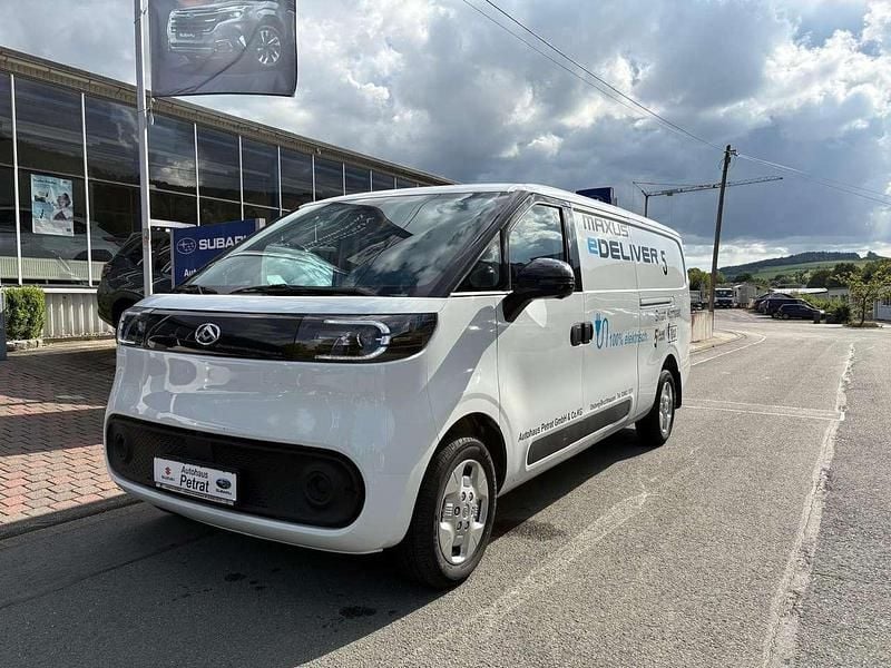 Warm white Gebraucht 2025 Maxus eDeliver 5 Van | 45.900 € - Bild 1/4