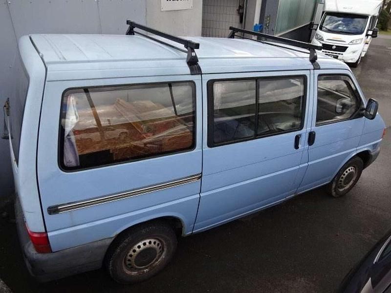 Gebraucht VW T4 77 PS (56 kW) 1998 Blau Van