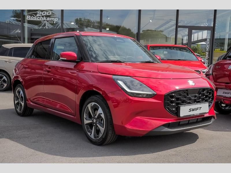 Neu Suzuki Swift Comfort+ 83 PS (61 kW) 2025 Rot Kleinwagen