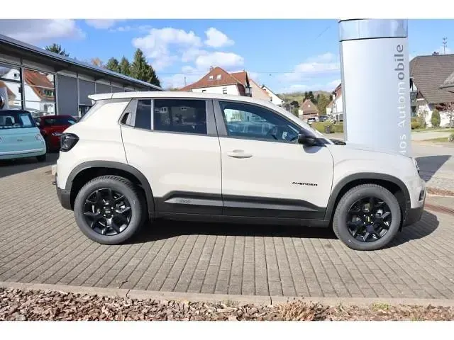 Neu Jeep Avenger Overland 145 PS (106 kW) 2026 Stone grey metallic (beige) SUV