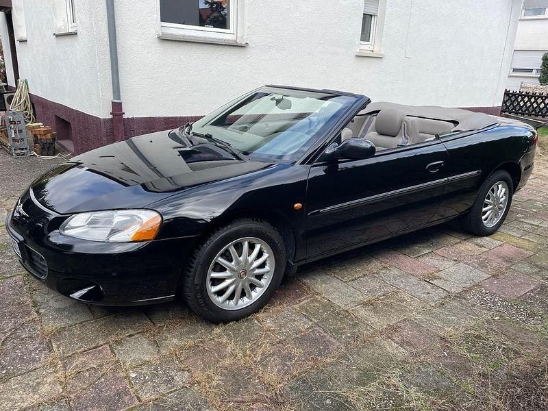 Schwarz Gebraucht 2002 Chrysler Sebring Cabriolet Cabrio | 5.800 € (Fairer Preis) - Bild 1/4