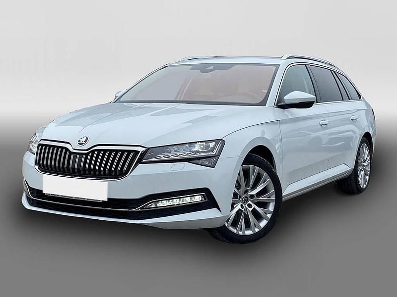 Gebraucht Skoda Superb Style 200 PS (147 kW) 2022 Weiß Kombi