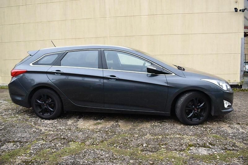 Gebraucht Hyundai i40 135 PS (99 kW) 2013 Grau Kombi