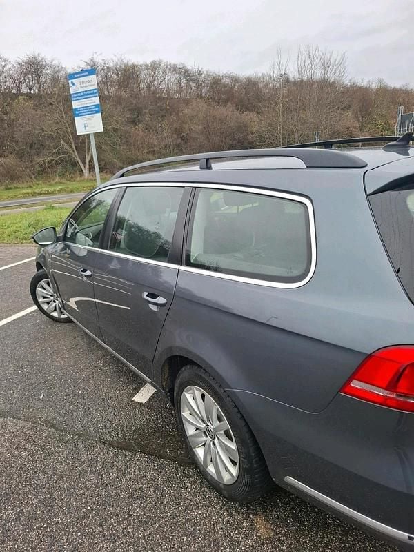 Gebraucht VW Passat Comfortline 177 PS (130 kW) 2013 Grau Kombi