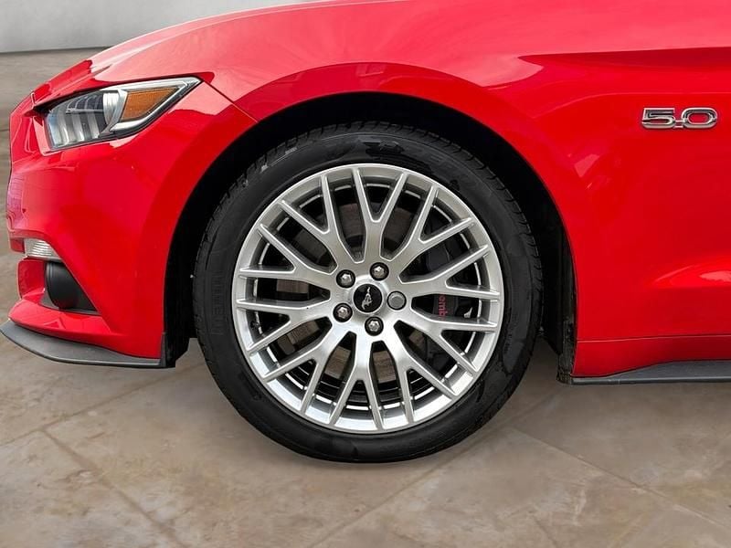 Gebraucht Ford Mustang GT 421 PS (309 kW) 2017 Racerot uni