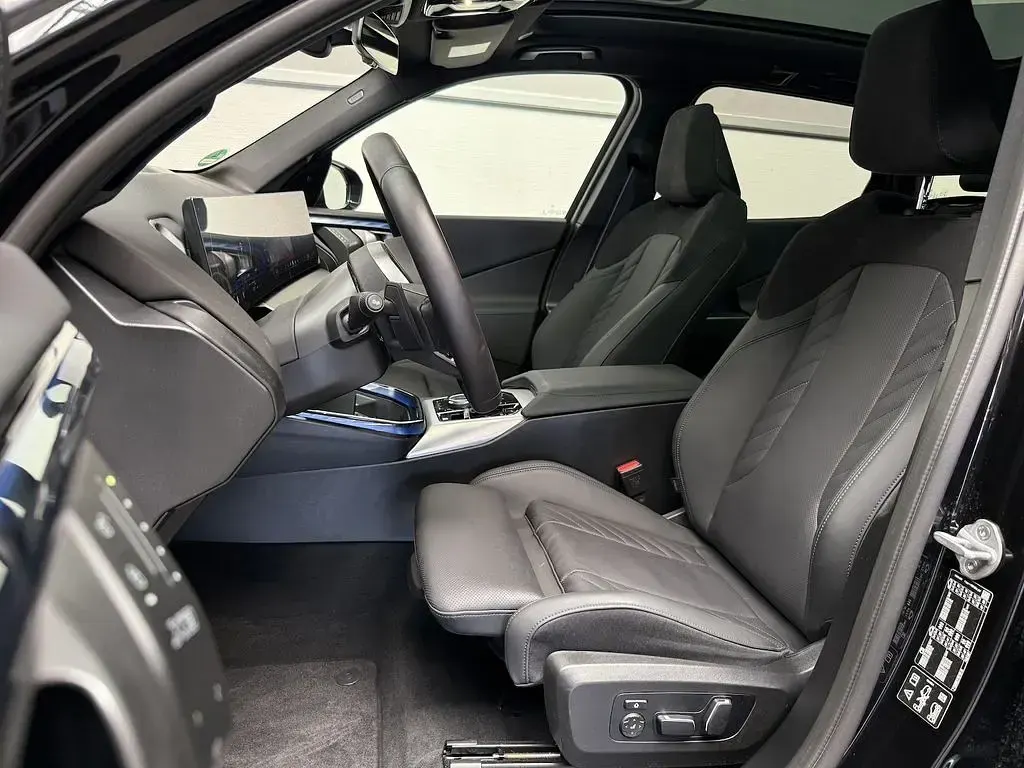 Gebraucht BMW X3 M Sport 197 PS (144 kW) 2026 Black sapphire SUV