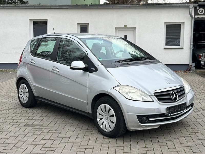 Gebraucht Mercedes A160 95 PS (69 kW) 2009 Polarsilber  metalliclack Kleinwagen