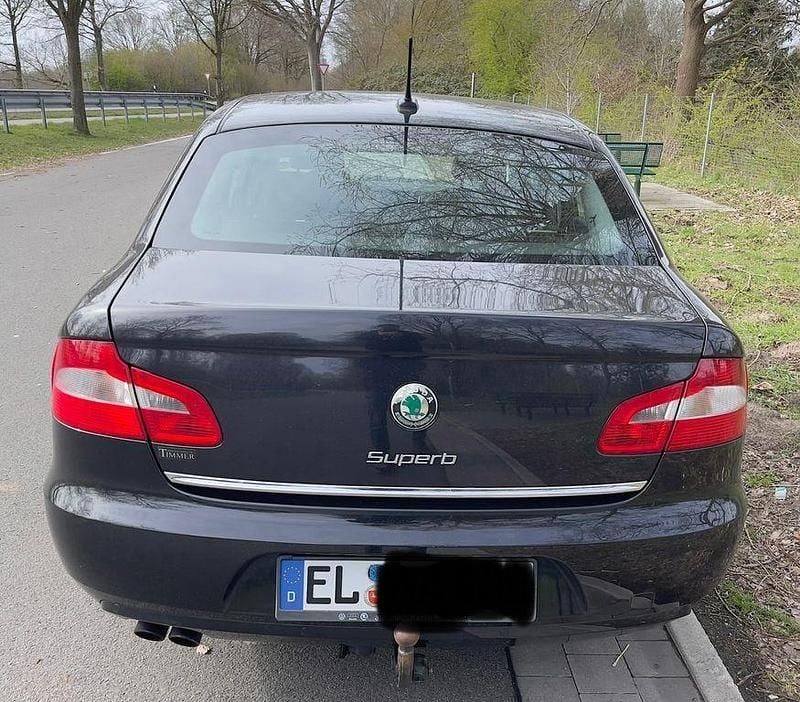 Gebraucht Skoda Superb Elegance 170 PS (125 kW) 2010 Schwarz Limousine