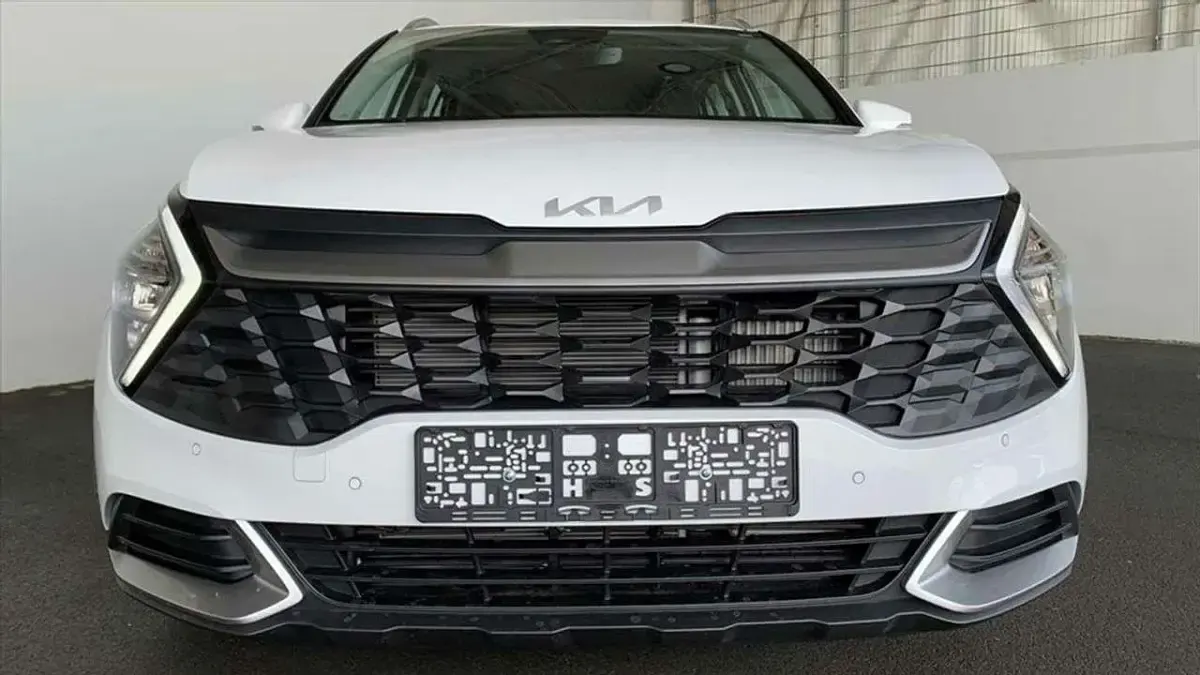 Gebraucht Kia Sportage Urban 162 PS (119 kW) 2024 Weiß SUV