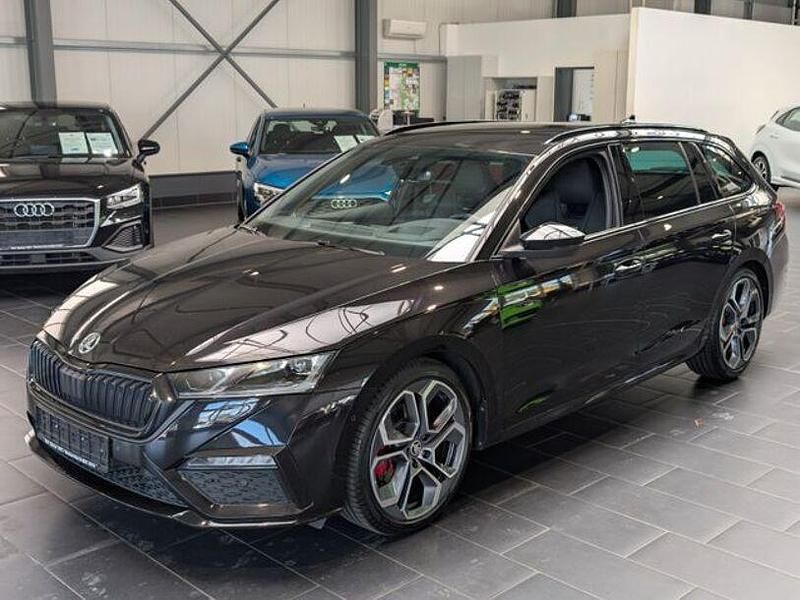 Schwarz Gebraucht 2021 Skoda Octavia RS Kombi | 25.900 € (Fairer Preis) - Bild 1/4