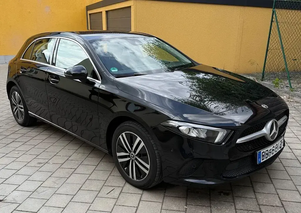 Gebraucht Mercedes A250 218 PS (160 kW) 2022 Schwarz Limousine