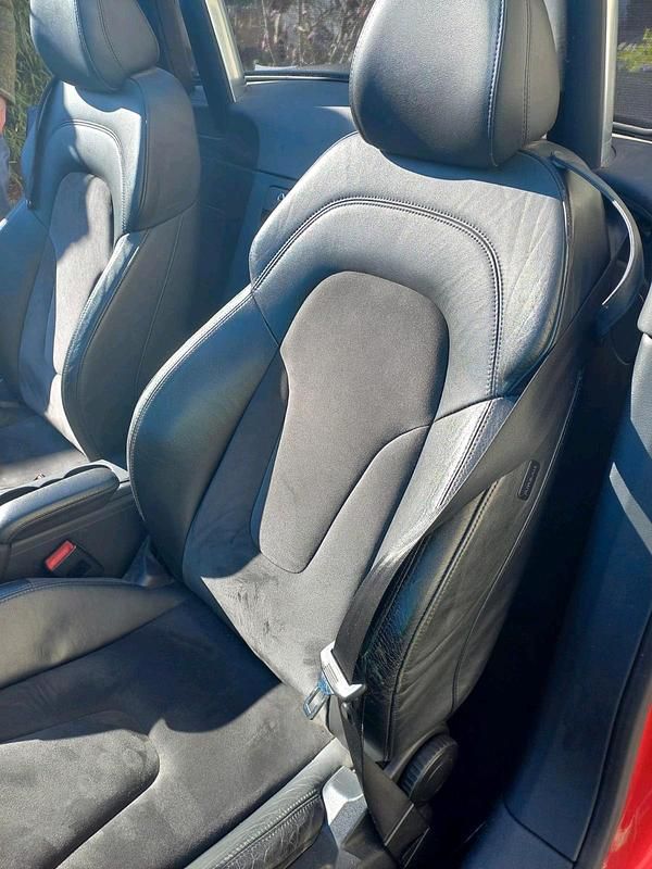 Gebraucht Audi TT 160 PS (117 kW) 2009 Rot Coupé