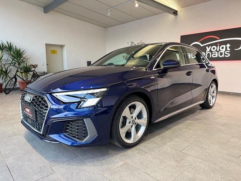 Gebraucht Audi A3 S-Line 150 PS (110 kW) 2021 Navarrablau metallic (metallic) Limousine