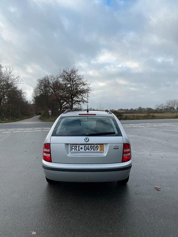 Gebraucht Skoda Fabia 75 PS (55 kW) 2003 Silber Kombi